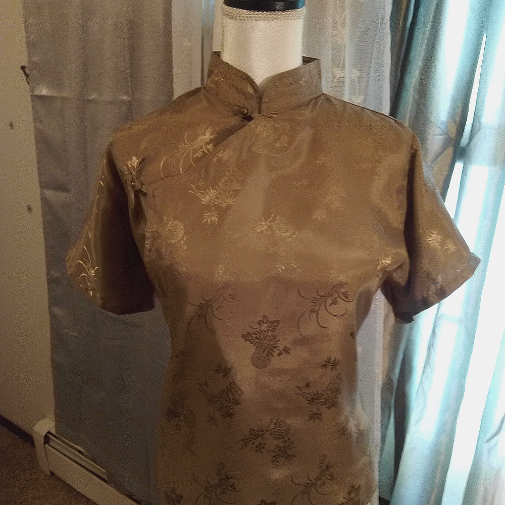 Asian style top.SizeL